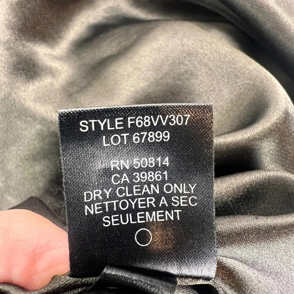 Tahari Brown Embroidered Skirt Size 6 - Picture 8 of 8